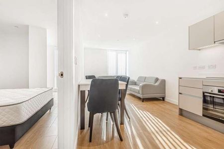 Royal Winchester House, Bracknell, RG12 - Photo 5