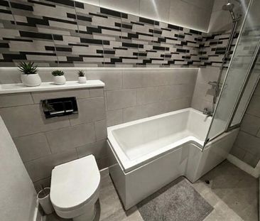 3 bedroom semi-detached bungalow to rent - Photo 6