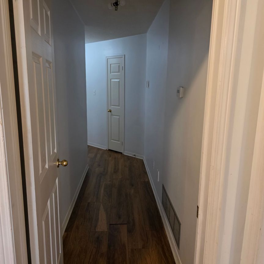 For Lease - 199 Livingstone Street, Barrie, Ontario - Photo 1