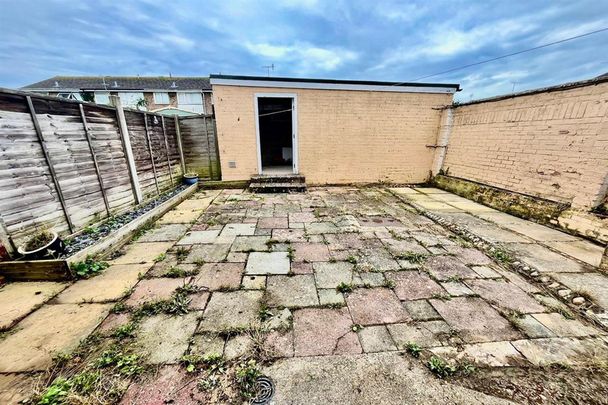 Galsworthy Road, Goring-By-Sea, Worthing - Photo 1