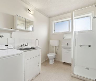 Charming and Tidy 2 Bedroom unit in West Moonah - Photo 5