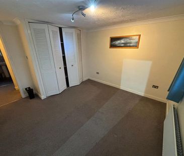 2 bedroom semi-detached house to rent - Photo 5