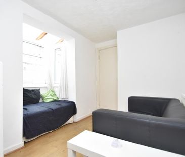 5 bedroom terraced house to rent - Photo 1