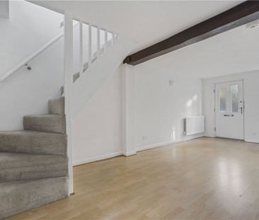 A 2 bedroom semi-detached house situated within Wendover. - Photo 2