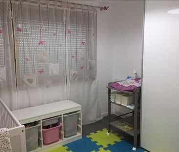 Location Appartement 3 pièces 70m² - Photo 3