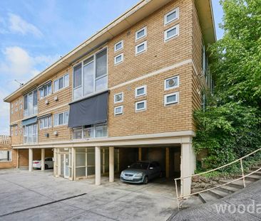 Bright, Spacious, and Beautiful - Photo 3