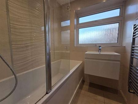 Chiltern Court, Station Road, New Barnet, EN5 - Photo 4