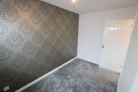 2 bedroom semi-detached house to rent - Photo 4