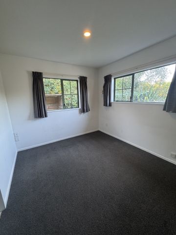 Kumeu Family Friendly - Photo 5