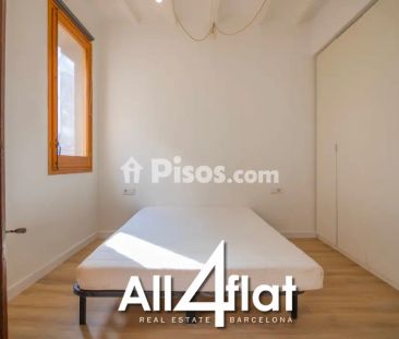 Estudio en alquiler en Carrer de la Lluna - Foto 4