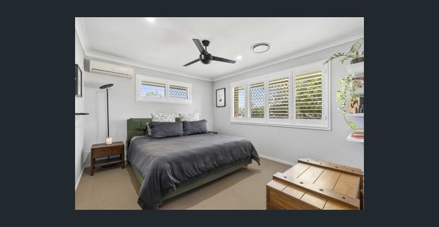 Executive Family Living with Magnesium Pool + SOLAR AND BATTERY POWER - Photo 1