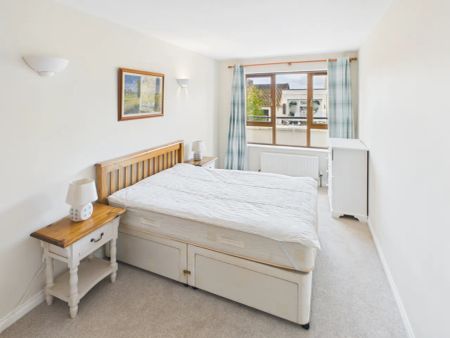 1 Lesley Mews - Photo 3