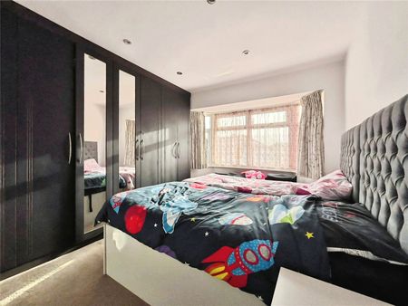 Ellerdine Road, Hounslow, TW3 2PN - Photo 4