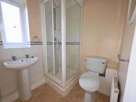 3 bedroom semi-detached house to rent - Photo 5