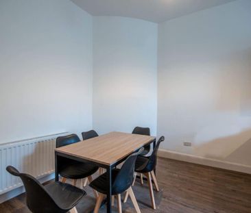 6 bedroom flat share to rent - Photo 1