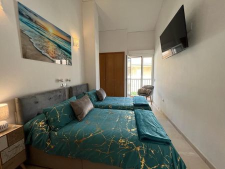 4 room luxury House for rent in Valencia, Spain - Photo 4