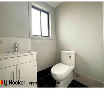 PRIVATE ACCESS - Photo 1