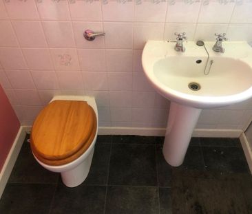 Cwrt Llwyn Fedwen, Morriston, SWANSEA - Photo 6