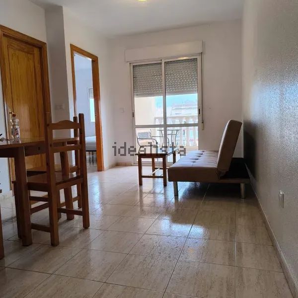 Alquiler de piso en Calle del Tomillo, 35 - Photo 1