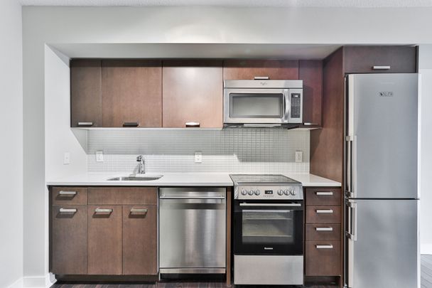 For Lease - 295 Adelaide Street Unit# 812, Toronto, Ontario - Photo 1