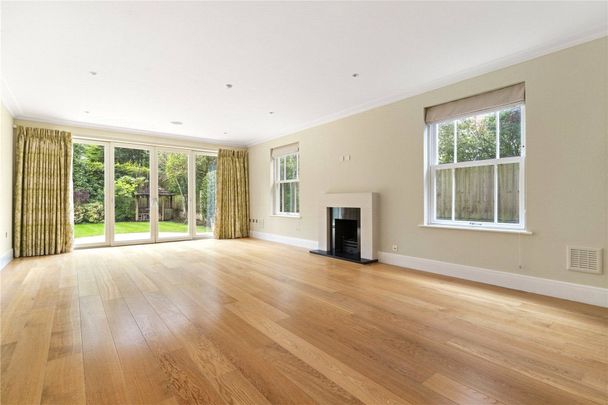 Gainsborough Place, Cobham, KT11 - Photo 1