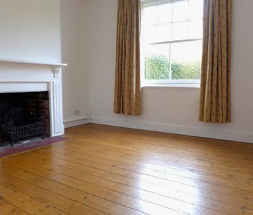 2 bedroom semi-detached house to rent - Photo 2
