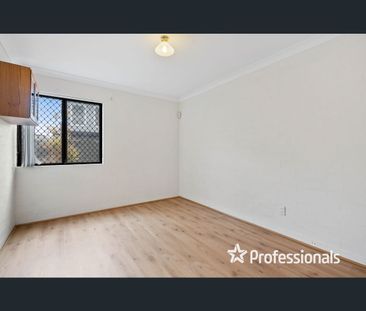 2/147 Hubert Street, East Victoria Park, WA 6101 - Photo 4