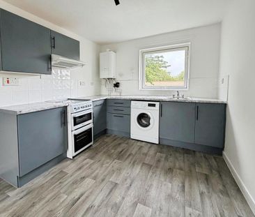 2 bedroom maisonette to rent - Photo 4