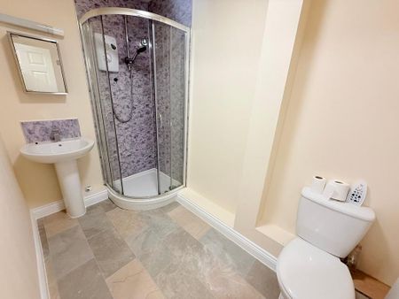 1 bedroom apartment to rent - Photo 2