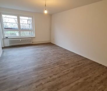 Sanierte 2 Zimmer Wohnung mit offener Küche und Balkon - Photo 3