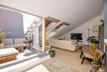 2 Bedroom House with a terrace, Paço de Arcos, Oeiras