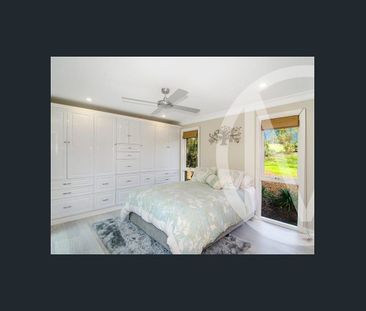 Family home on acreage in Kenthurst - Photo 4