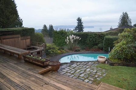 West Vancouver Home with Pool - Photo 5