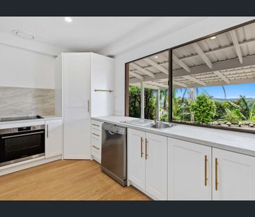 Peaceful Modern Living with Stunning Views - Photo 4