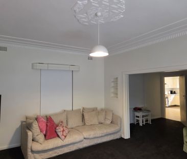 Family Home in Unley - Photo 6