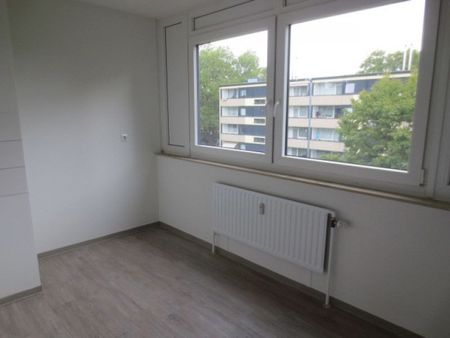 Reinkommen und Wohlfühlen: großzügige 3-Zimmer-Wohnung - Photo 5