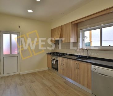 A dos Cunhados e Maceira, Lisbon - Photo 1