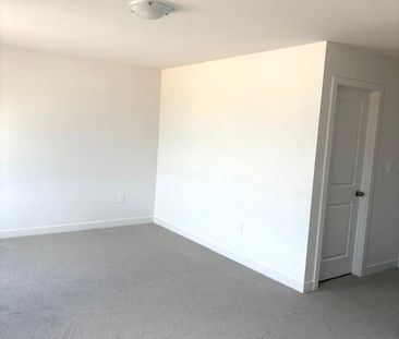 For Lease - 7 Pin Oak Common, Cambridge, Ontario - Photo 4