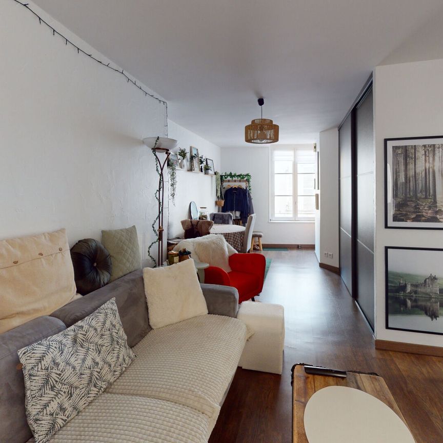 À louer : Appartement T2 meublé au coeur de Saumur - Photo 1