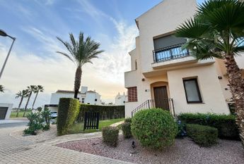 Alquiler de chalet adosado en Calle a-Roda Golf, 7 a