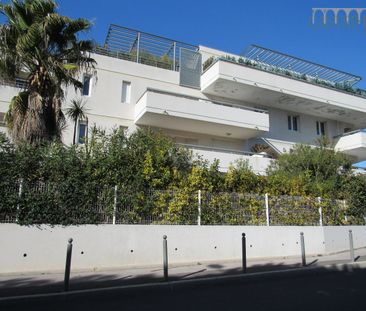 Location Appartement 2 pièces 46m² MONTPELLIER 34000 - Photo 2