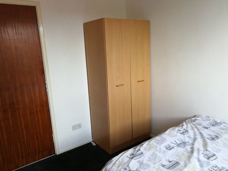 3 Bed Flat, New City Road, G4 - Photo 3