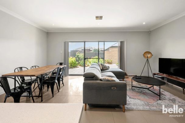 Modern Comfort Meets Convenience - Photo 1