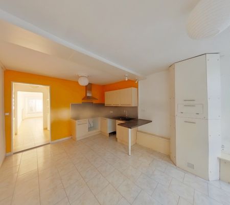 Location Maison 4 pièces 104m² CHAUVIGNY 86300 - Photo 4