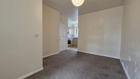 3 bedroom detached house to rent - Photo 5