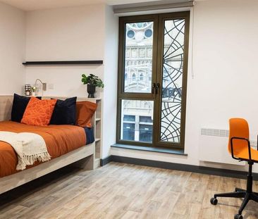 1 bedroom in a flat share to rent - Photo 4