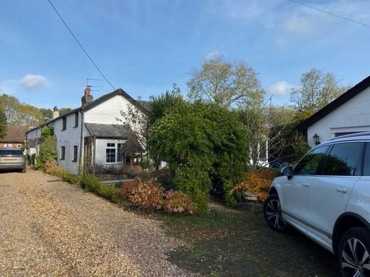 3 bedroom cottage to rent - Photo 1