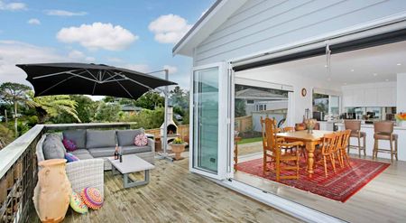 Gorgeous Sea-side Pad - Photo 4