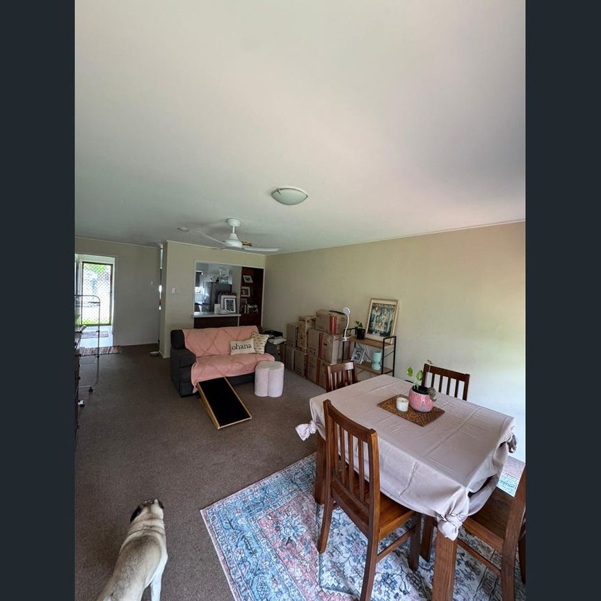 Well-Located, 2-Bed Unit in Bundaberg West. Low-Maintenance & Convenient! - Photo 1