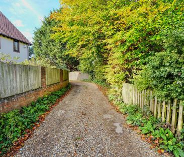 2 bedroom maisonette to rent - Photo 4